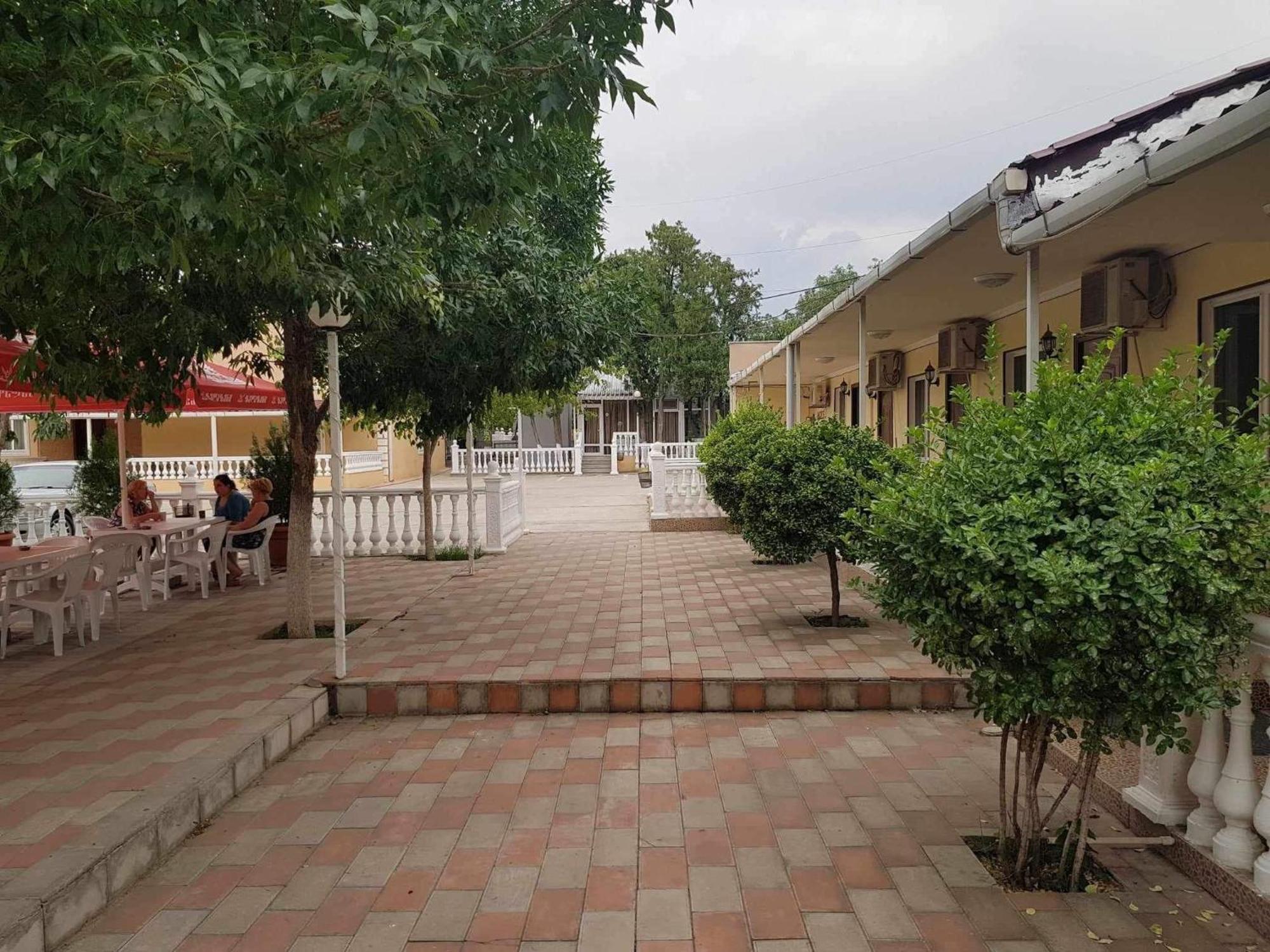 Hotel Selika Rustavi  Ngoại thất bức ảnh